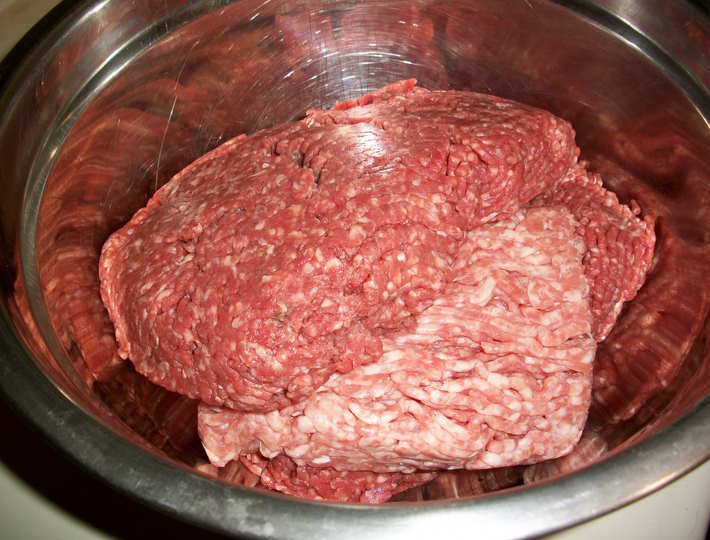 How Long Can Cooked Ground Beef Sit Out?