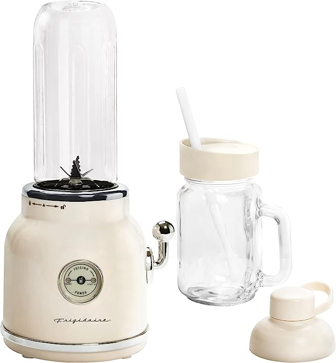 Frigidaire ESMM100-CREAM Smoothie Maker Blender Review